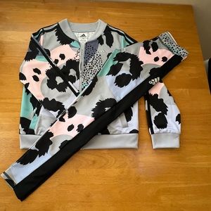 LIKE NEW ADIDAS 2-pc jacket & leggings set, Pink/halo Silver Leopard Sz Large